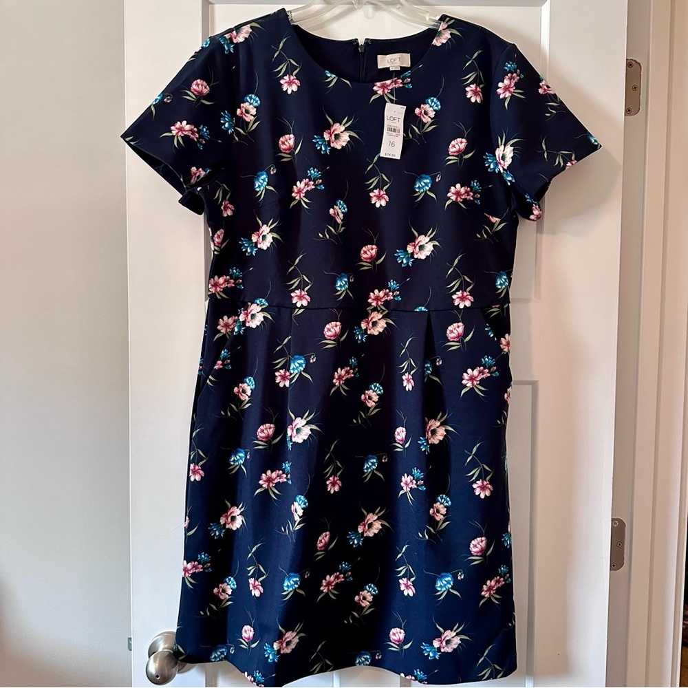 NWT LOFT Navy Floral Dress with Pockets Size 16